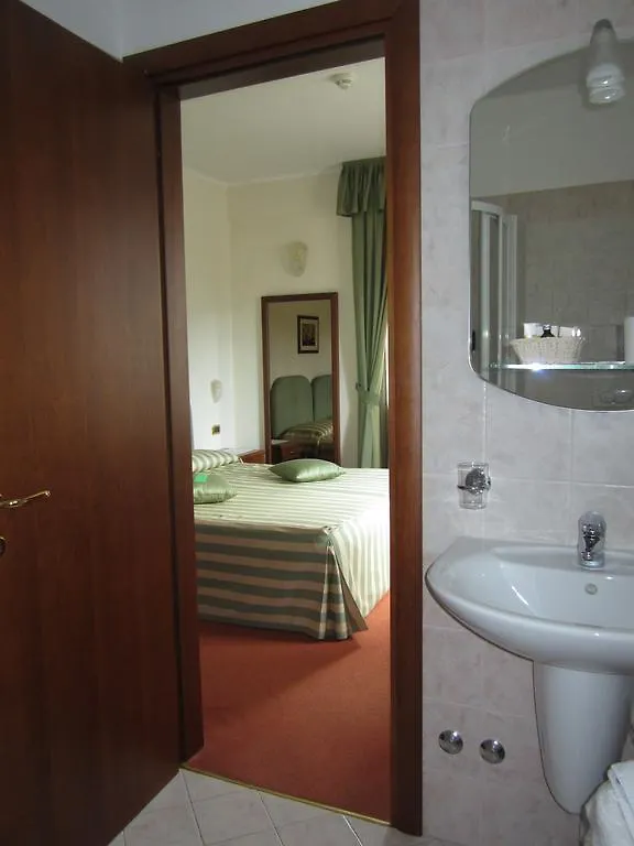 Eurohotel Mountain Wellness Castione della Presolana 4*,