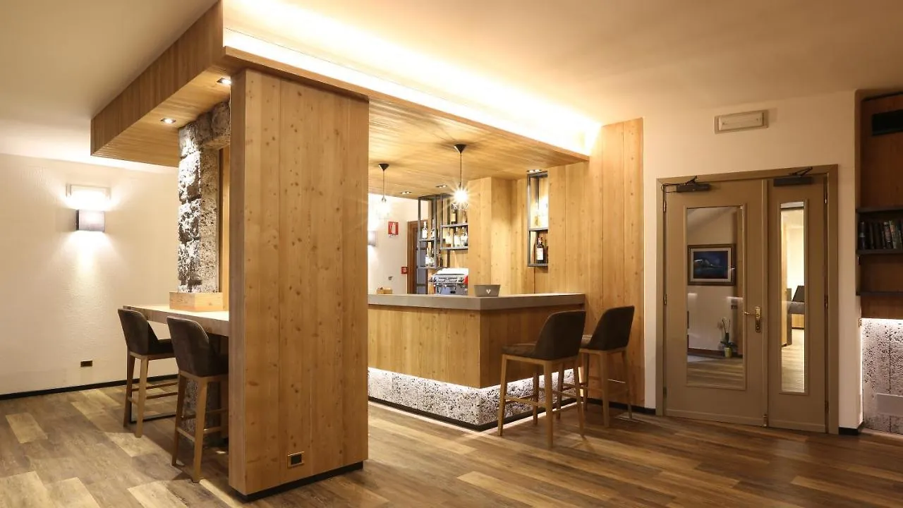 Eurohotel Mountain Wellness Castione della Presolana 4*,  Italia